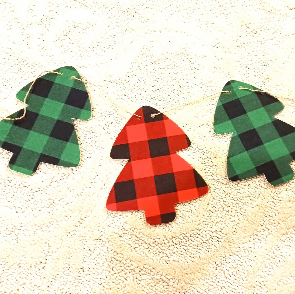 NWT Three 9' Plaid Christmas Tree Garland Red And Green